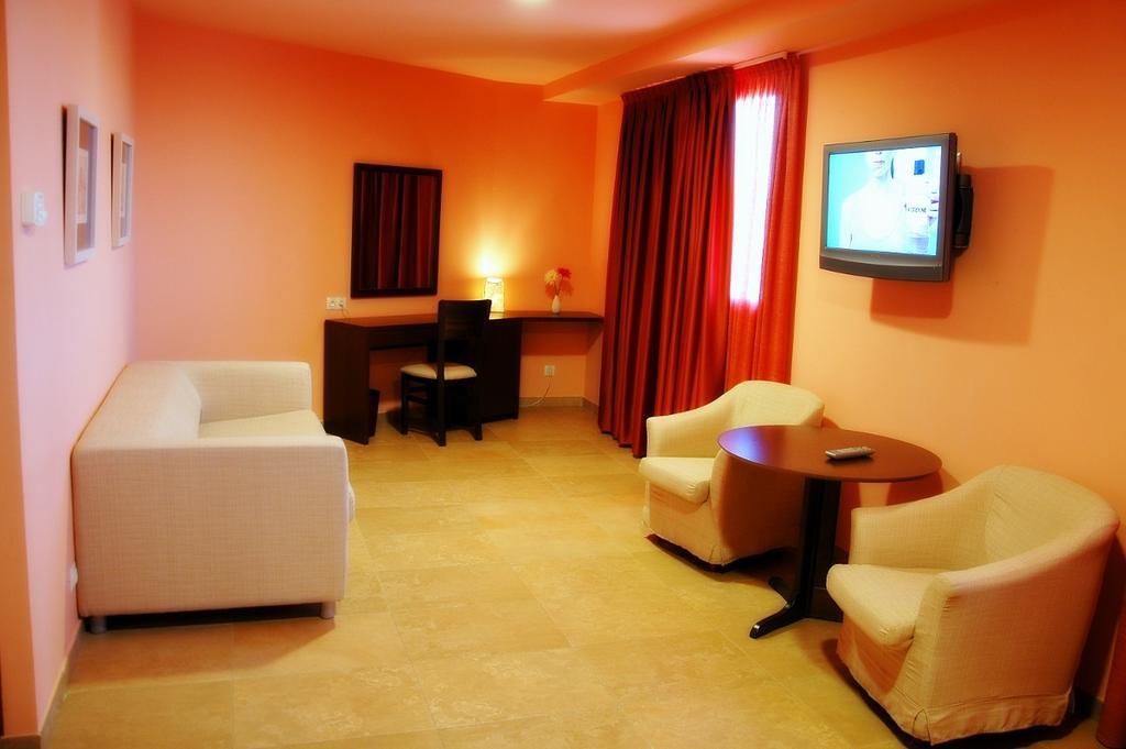Hotel Salat Resort Les Borges Blanques Ruang foto